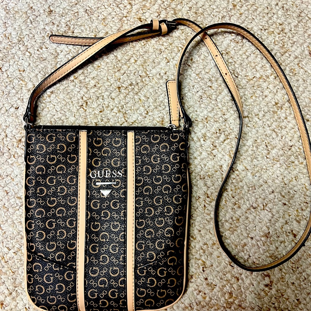 GUESS Crossbody Bag
